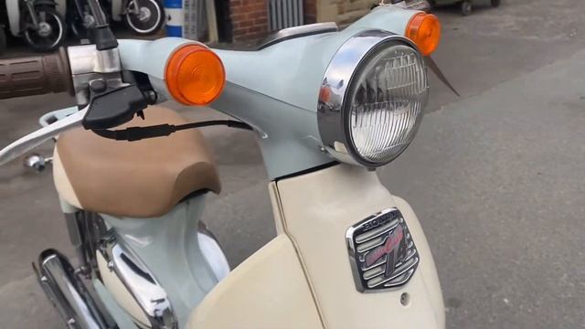 2005 Honda Little Cub Special four speed electric start rare colour. Ref 0976 смотреть онлайн