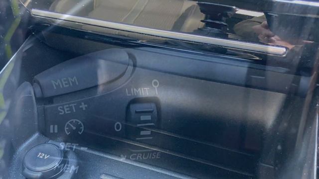 Peugeot 208 1.2 PureTech GT Euro 6 (s/s) 5dr (KW21 FXE) смотреть онлайн