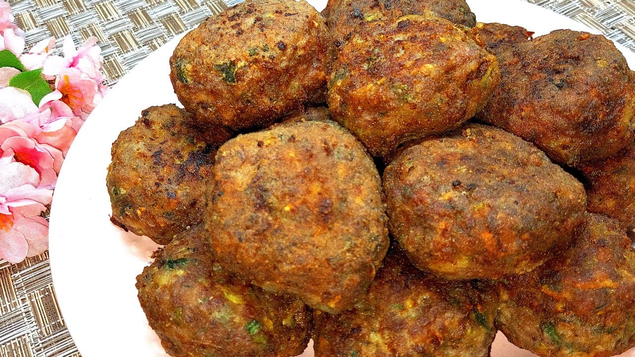 Добавьте кабачок в фарш и он станет нежным и сочным. Мясные котлеты с кабачком. Просто и вкусно. смотреть онлайн