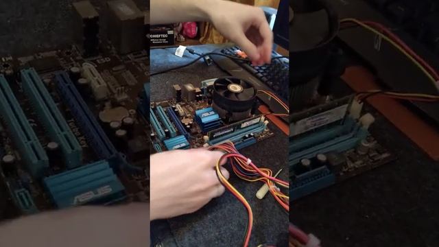 нет изображения с материнской платы. смотреть онлайн