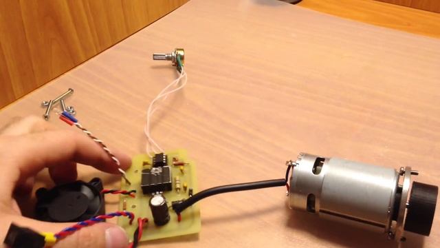 Регулятор оборотов для коллекторного DC мотора смотреть онлайн