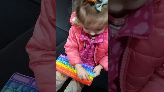 Новая игрушка Поп ит (Pop it) смотреть онлайн