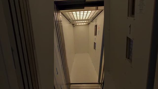 Внимание! Как должен выглядеть лифт в новострое?!! смотреть онлайн