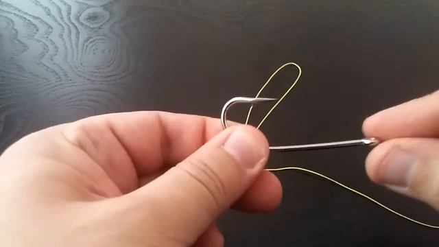 Easy way to tie a hook to a fishing line. Лёгкий способ привязать крючок к леске. смотреть онлайн