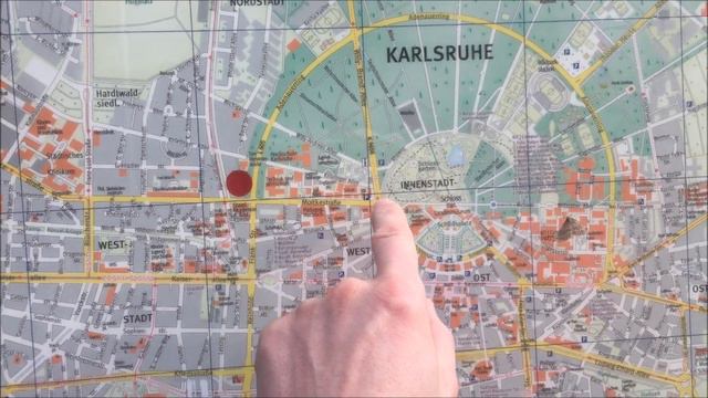 Город Карлсруэ, старая больница, старые казармы, здания 19 века, старые постройки, Karlsruhe.