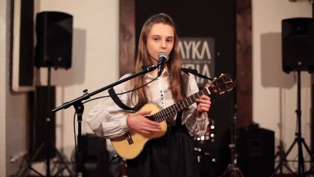 МЕЛАНИЯ - GIRLS LIKE YOU | ШКОЛА УКУЛЕЛЕ ДЛЯ ДЕТЕЙ смотреть онлайн