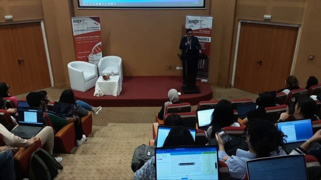ESB : Esprit School of Business смотреть онлайн