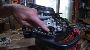 Регулировка клапанов лодочного мотора Suzuki DF2,5 Двигатель проработал 35 часов после ремонта.