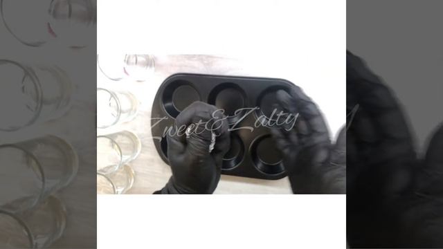 Panna Cotta Mit Himbeeren Und Gelee Sehr Cremig / Panna Cotta Me Mjedra Dhe Pelte Shum E Shijshme