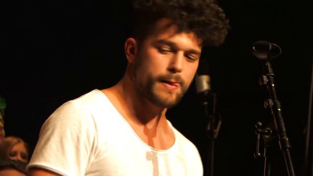 Happy Ending (Mika) - Oberstufenchor Cusanus Gymnasium смотреть онлайн