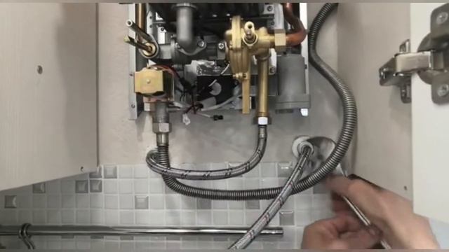 Как установить газовую колонку ? Меняем колонку NEVA. смотреть онлайн