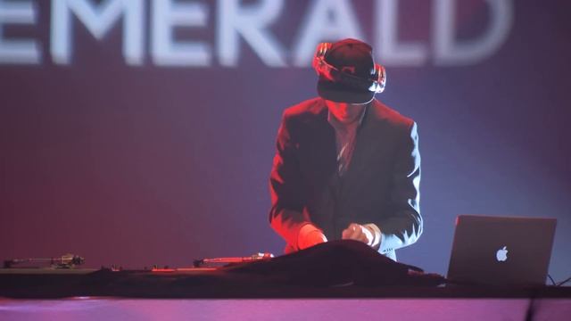 Caro Emerald - Lady Gaga - Bad Romance Cover Live HD