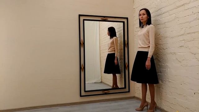 Зеркало в металлической раме лофт