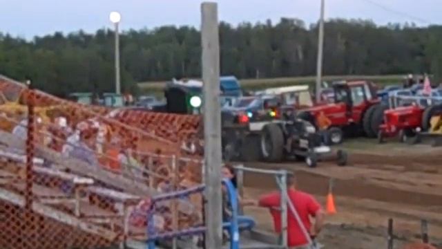 JAMES SATTER grantsburg wis tractor pull смотреть онлайн
