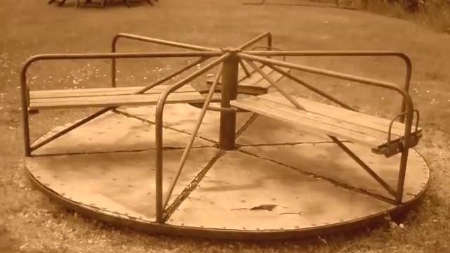 What's wrong with this picture? - Don't watch if easily scared смотреть онлайн