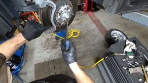 Camry. Стук передних колодок. Лечение.