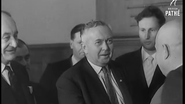 Review Of 1963 (1963) смотреть онлайн