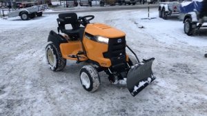 Снегоуборочный мини трактор Cub Cadet XT3 с отвалом для снега