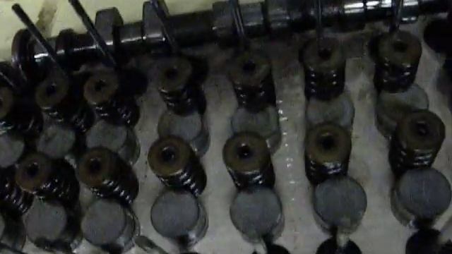 посмотрим внимательнее смотреть онлайн