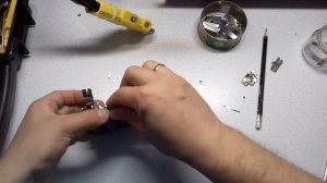 Как отремонтировать / восстановить аккумулятор Dewalt DCB 143 Li-ion