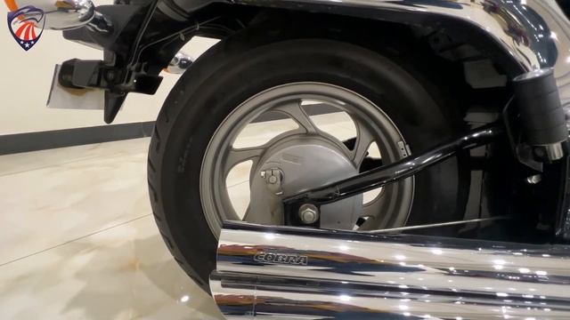 A Full Review of the Suzuki M800 Intruder - A Great Low-End Bike! смотреть онлайн