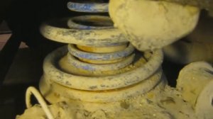 установка дополнительных пружин на задний мост Мицубиси паджеро(Mitsubishi pajero)