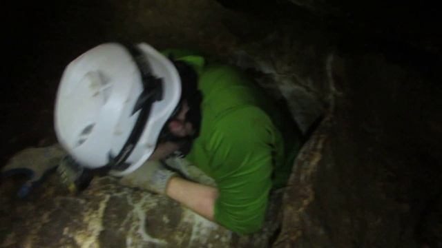 Entering the Womb Room, California Cavern: Aug '16 смотреть онлайн