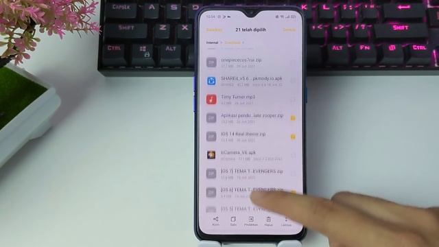 Pantesan Lemot? Cara Menghapus File Sampah Tersembunyi di Semua Android смотреть онлайн