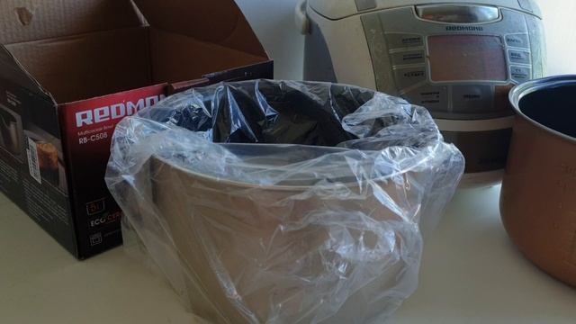 Купила новую кастрюлю (чашу) для своей любимой мультиварки Redmond. Распаковка, обзор, первый супчи смотреть онлайн