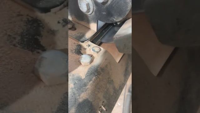 Запиливание керамогранита под 45! как запилить угол плитки без мокрореза болгаркой без сколов смотреть онлайн