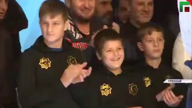 Чеченец установил мировой рекорд по количеству отжиманий смотреть онлайн