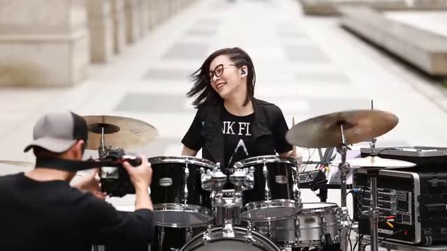 Супер Барабанщица