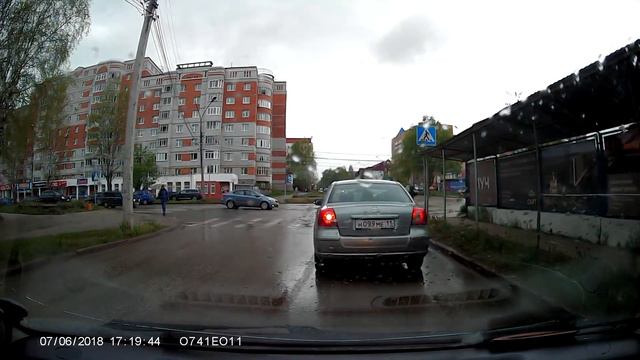 ребенку повезло смотреть онлайн
