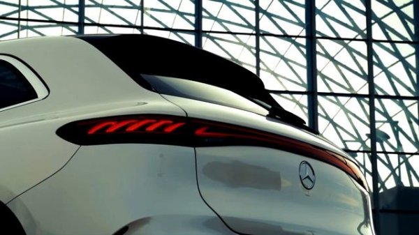 Новый Mercedes EQS SUV электромобиль на заказ из ОАЭ в Россию