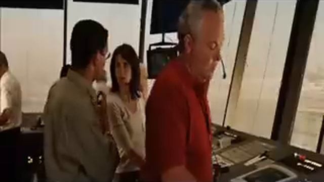 Snakes on a plane: Kenan flying plane смотреть онлайн