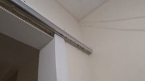 Двойная раздвижная дверь