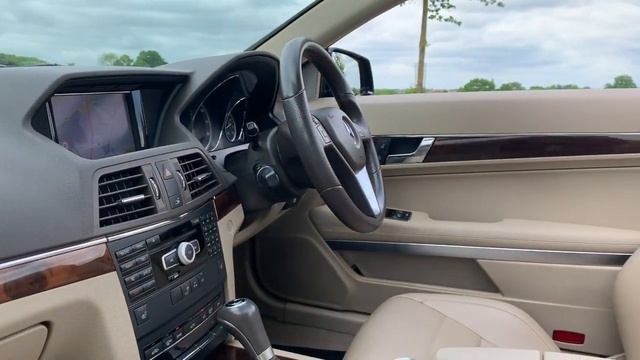 Mercedes E250 SE Edition 125 Cabriolet 7G-Tronic Plus смотреть онлайн