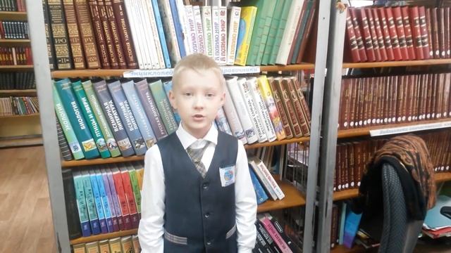 Страна читающая — Григорий Смирнов читает «В синее небо ширя глаза...» М. И. Цветаевой смотреть онлайн