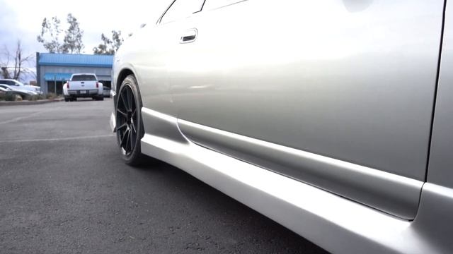 Nissan R33 Skyline Body Kit Repairs (Bumpers, Side Skirts, Hood) смотреть онлайн