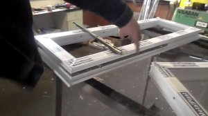 Установка фурнитуры для металлопластиковых окон.Часть 1 видеоурок