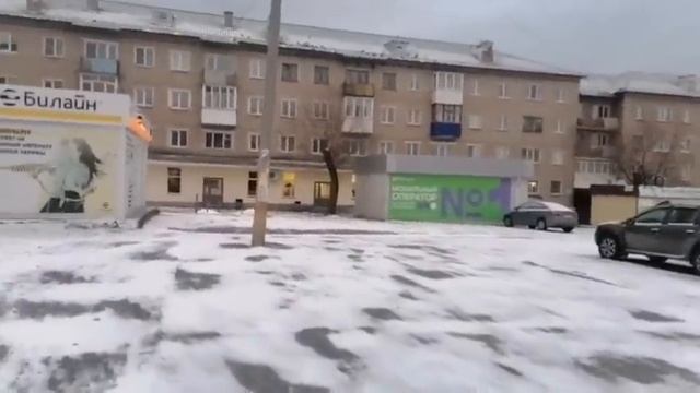 Прогулка в магазин)) Пончики с повидлом как в СССР по 8 копеек)) смотреть онлайн
