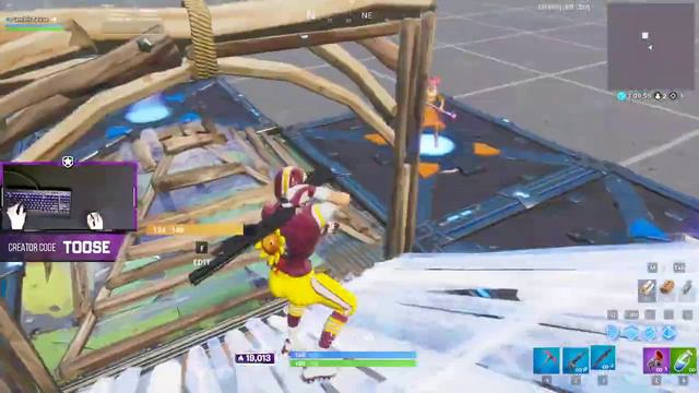 TOOSE И PATE1K ИГРАЮТ 1 НА 1 В БИЛДФАЙТ