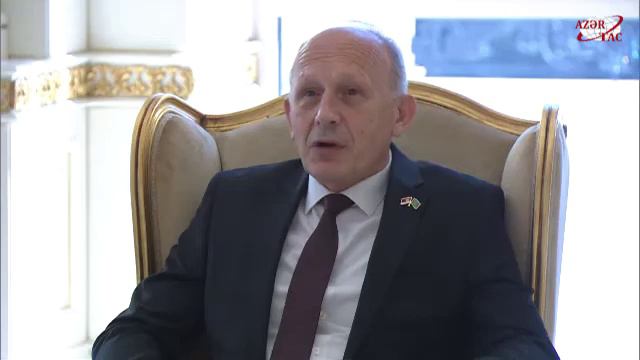 Президент Ильхам Алиев принял верительные грамоты новоназначенного посла Сербии в Азербайджане смотреть онлайн