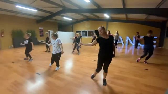 Lets get loud - Jlo Latino ADULTES  Choreography by Maureen