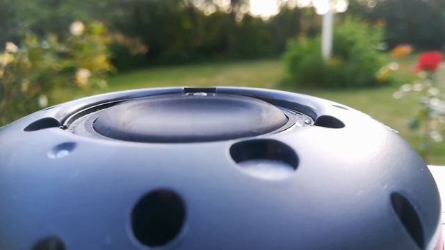 Huawei CM51 speaker bass test (Almost blowout) смотреть онлайн