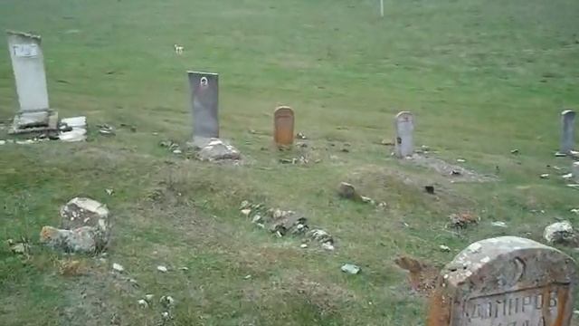 Азербайджанское кладбище в Армении,в целости и сохранности. смотреть онлайн