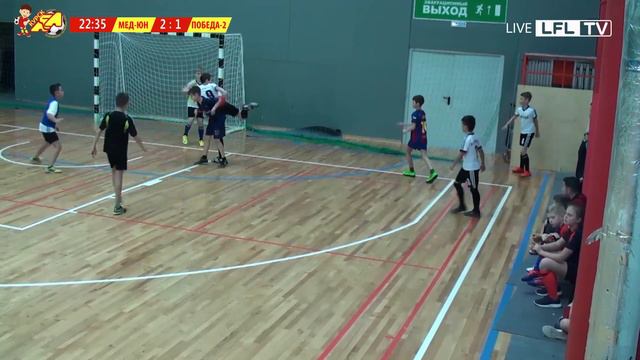 22.12/11:30. Победа-2 2008/09 - Медвенка-Юн 2008/09 + Highlights. ДЛФЛ/ЗИМА 2019/20 смотреть онлайн