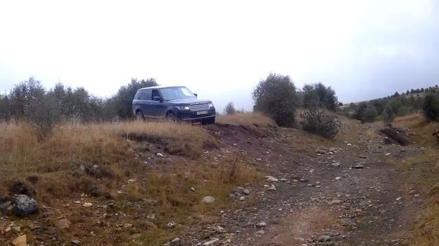 Ренж ровер в горах офроуд смотреть онлайн