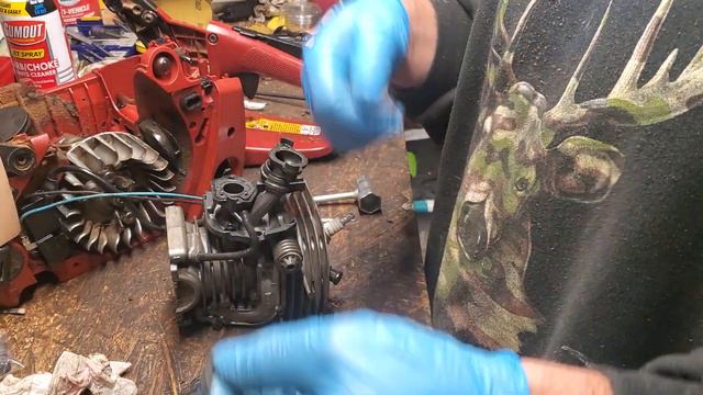 IN Depth diagnosis of Derek's Jonsered CS2255 running on full choke only full tune up no resolve. смотреть онлайн