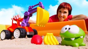 Развивающие видео для детей с машинками - Фрукты для Ам Няма - Маша Капуки и игры в песочнице